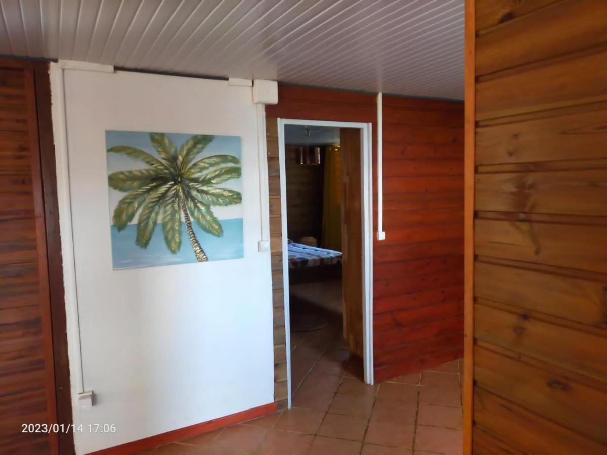 Douceur Des Hauteurs Bas De Villa, Piscine Privee Sainte-Luce Extérieur photo